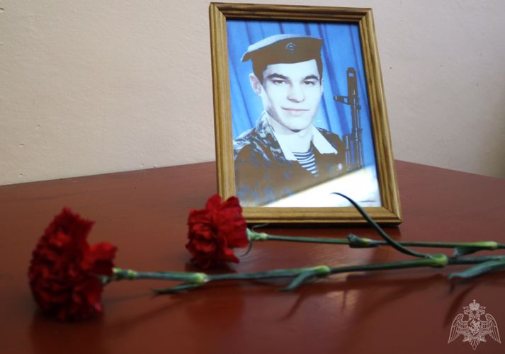 В Ивановской области росгвардейцы почтили память погибшего сослуживца