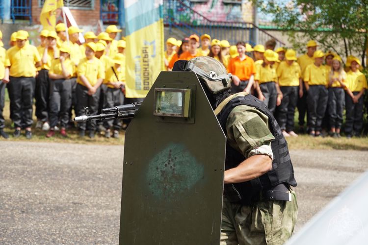 В Ивановской области росгвардейцы поддержали акцию «Прокачай лето!»