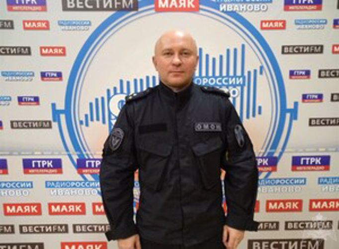 В эфире радио «России Иваново» офицер Росгвардии рассказал о силах специального назначения