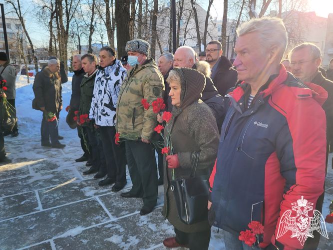 В Иванове сотрудники и военнослужащие Росгвардии приняли участие в мероприятиях, посвященных памяти погибших воинов-интернационалистов