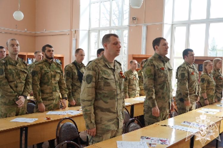 В Иванове росгвардейцы приняли участие в акции «Диктант Победы»