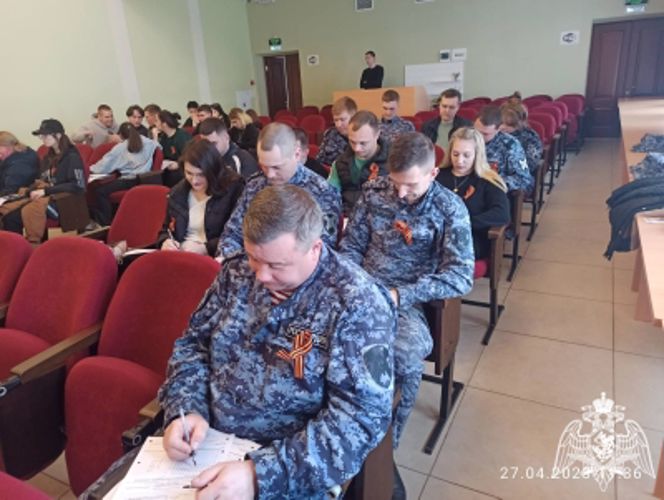 В Иванове росгвардейцы приняли участие в акции «Диктант Победы»