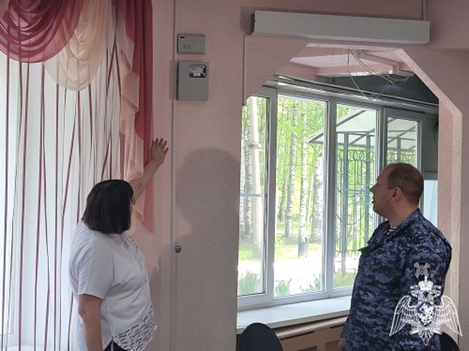 В Ивановской области сотрудники Росгвардии проверяют обеспечение безопасности детских лагерей