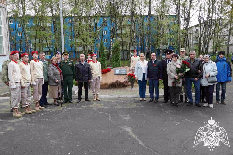 В Иванове открыли мемориальную доску в память о погибшем офицере Росгвардии