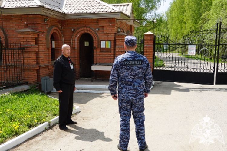 В Ивановской области сотрудники Росгвардии проверяют обеспечение безопасности детских лагерей