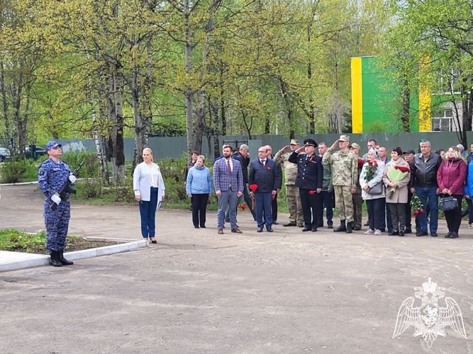 В Иванове открыли мемориальную доску в память о погибшем офицере Росгвардии