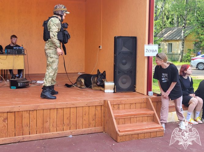 В Иванове школьники проводят каникулы с Росгвардией