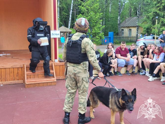 В Иванове школьники проводят каникулы с Росгвардией