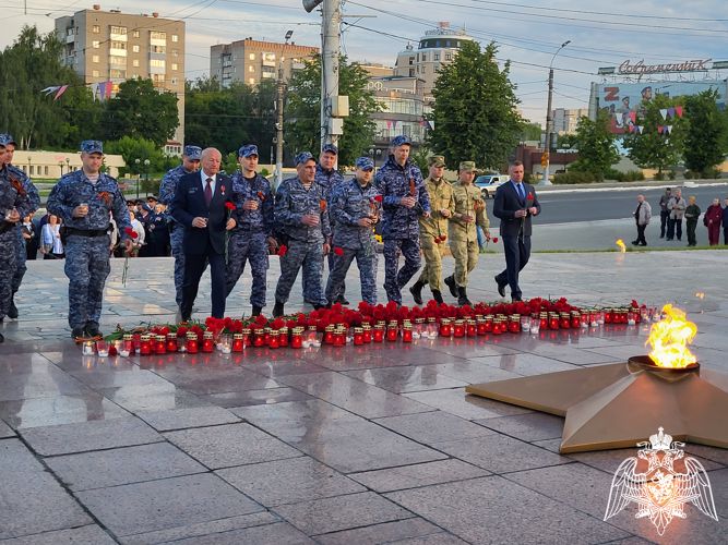 Сотрудники Росгвардии приняли участие в памятных мероприятиях, посвященных Дню памяти и скорби в Иванове