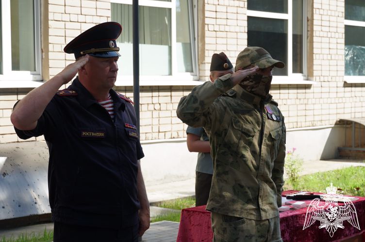 В Иванове отличившимся росгвардейцам вручили госнаграды
