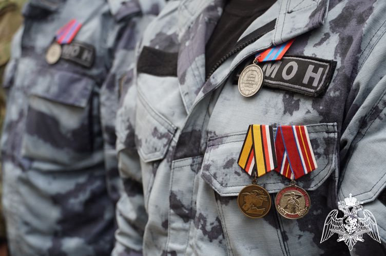 Бойцы ОМОН «Спарта» Росгвардии отметили профессиональный праздник