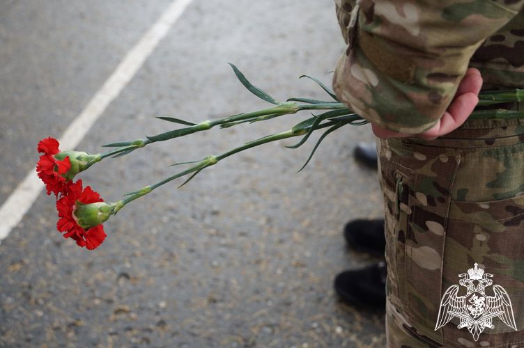 В Иванове росгвардейцы почтили память воинов правопорядка, погибших при исполнении служебного долга