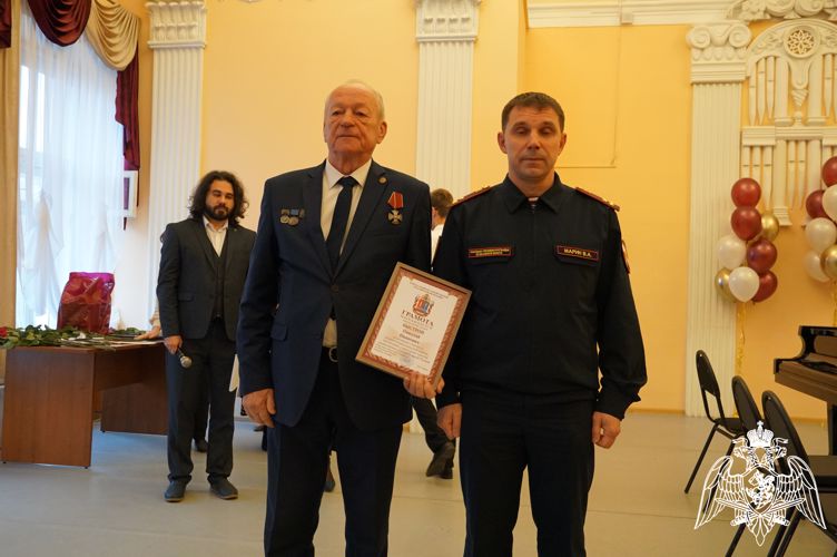 В Иванове состоялось торжественное собрание, посвященное Дню ветерана войск правопорядка