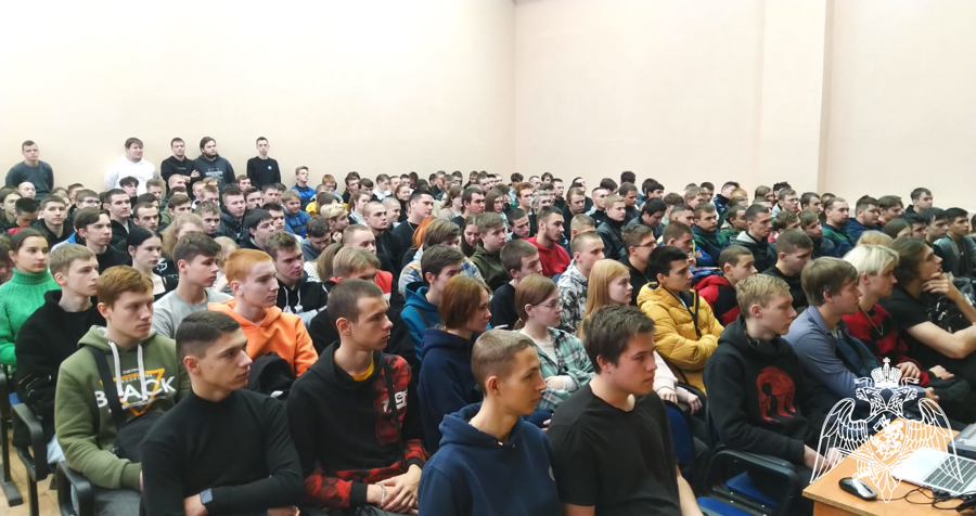 В Ивановской области росгвардейцы провели патриотические уроки, посвященные Дню Героев Отечества