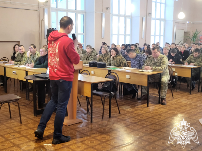 Росгвардия продолжает цикл встреч с экспертами общества «Знание» в Иванове