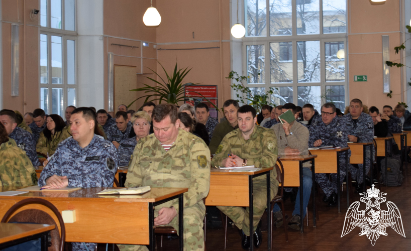Росгвардия продолжает цикл встреч с экспертами общества «Знание» в Иванове