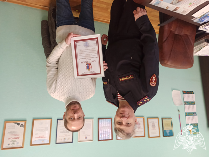 В Иванове сотрудники Росгвардии поздравили журналистов с Днем российской печати
