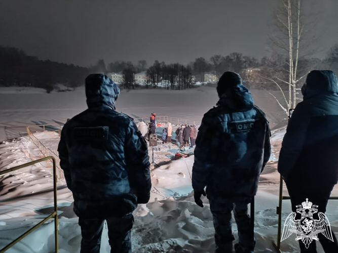 В Иванове росгвардейцы приняли участие в охране общественного порядка во время празднования Крещения Господня