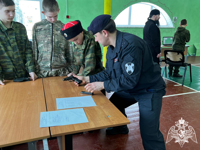 Представители Росгвардии стали почетными гостями на слете «Юные защитники Отечества» в Ивановской области