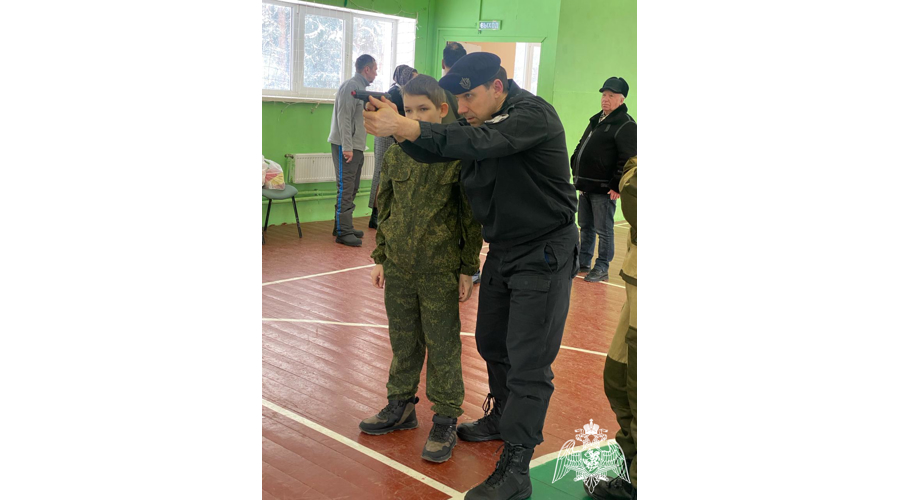 Представители Росгвардии стали почетными гостями на слете «Юные защитники Отечества» в Ивановской области