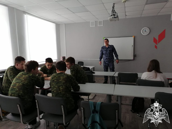 В Пучеже сотрудники Росгвардии стали членами жюри на игре «Зарница»