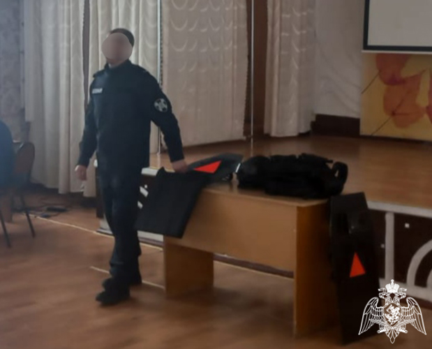 Росгвардейцы познакомили ивановскую молодежь с работой сапера