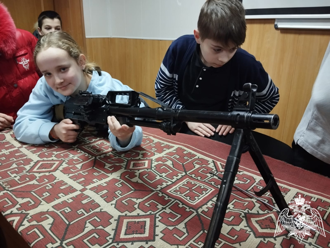 Ивановские школьники побывали на базе ОМОН "Спарта" Росгвардии