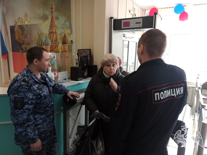Росгвардейцы приняли участие в обеспечении безопасности во время выборов в Ивановской области
