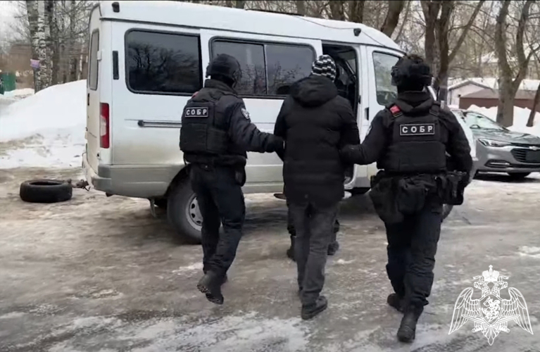 При силовой поддержке спецназа Росгвардии задержан ивановец, подозреваемый в государственной измене (ВИДЕО)