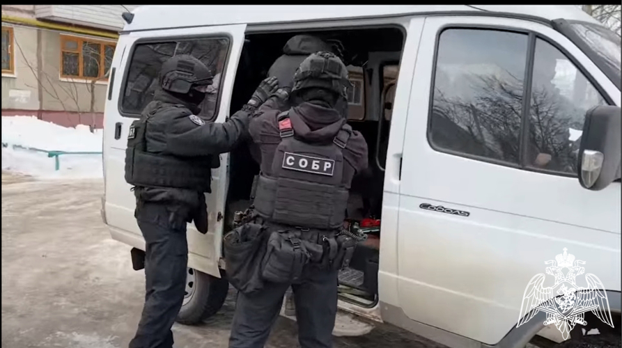 При силовой поддержке спецназа Росгвардии задержан ивановец, подозреваемый в государственной измене (ВИДЕО)