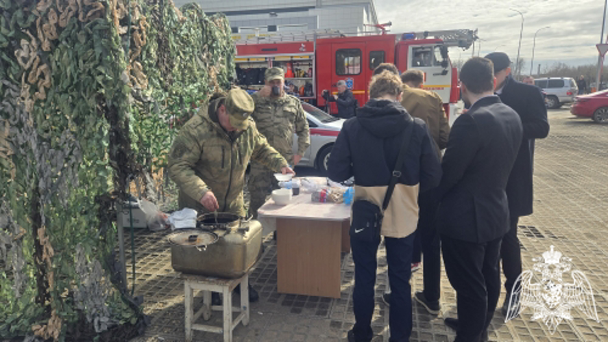Росгвардейцы приняли участие в ярмарке вакансий в Иванове