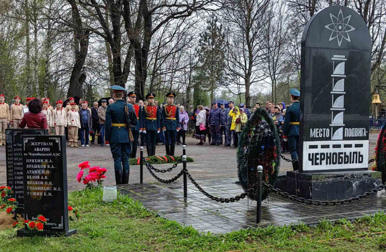 Росгвардейцы приняли участие в памятных мероприятиях, посвященных международному Дню памяти о Чернобыльской катастрофе