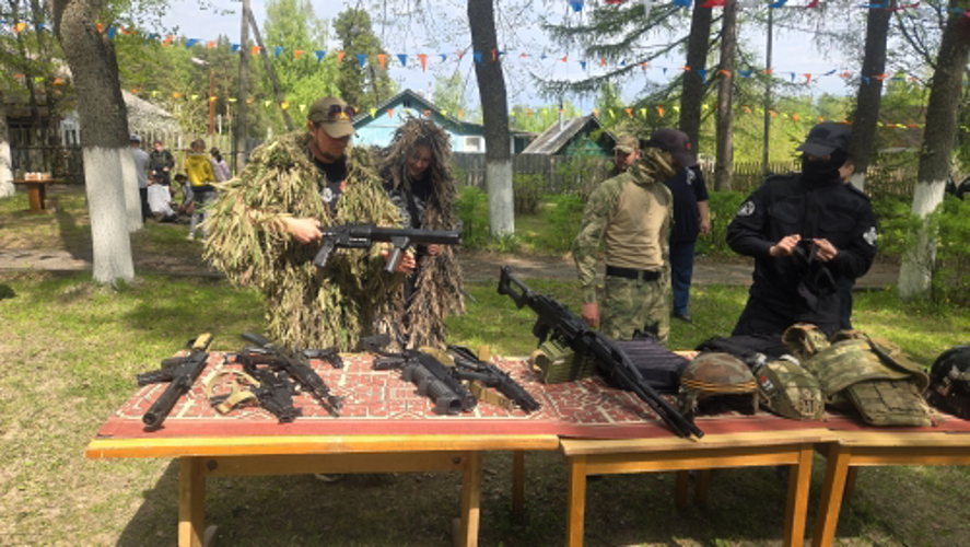 Спецназовцы Росгвардии стали почетными гостями на военно-патриотическом фестивале «Минувших лет живая память» в Ивановской области