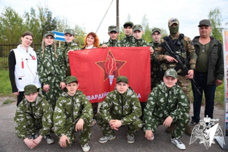 Сотрудники Росгвардии приняли участие в проведении военно-патриотической игры "Зарница 2.0" в Ивановской области