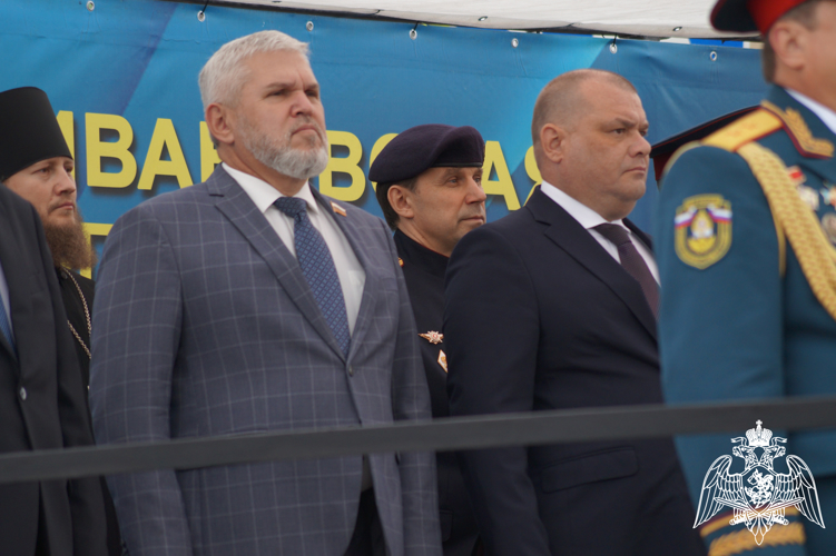 Начальник Управления Росгвардии поздравил выпускников ивановской пожарно-спасательной академии