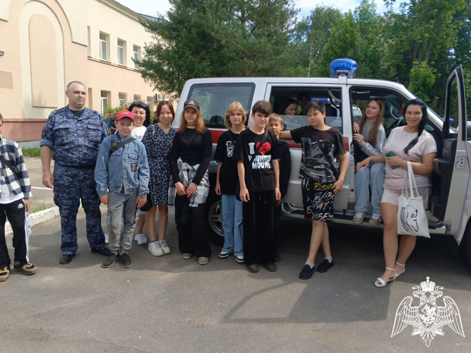 Мероприятия в рамках акции «Каникулы с Росгвардией» продолжаются в Ивановской области
