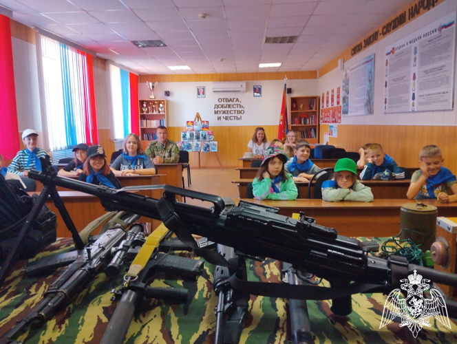 Юные ивановцы провели "Каникулы с Росгвардией"