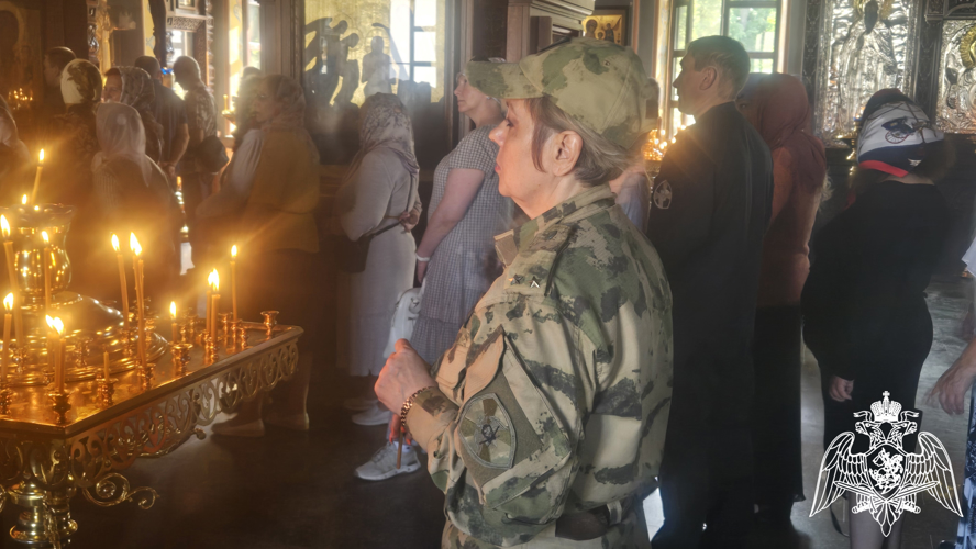 В праздник Успения Божией Матери росгвардейцы посетили Божественную литургию