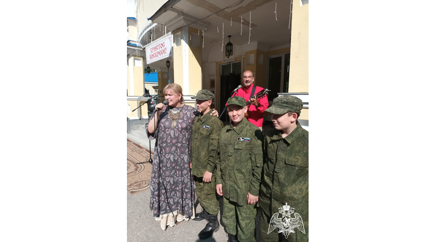 Сотрудники Росгвардии приняли участие в торжественной церемонии закрытия военно-спортивных сборов "Клещевские зори-2024"