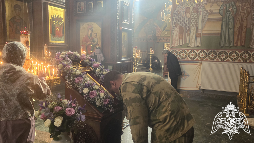 В православный праздник Воздвижения Креста Господнего ивановские росгвардейцы приняли участие в церковном богослужении