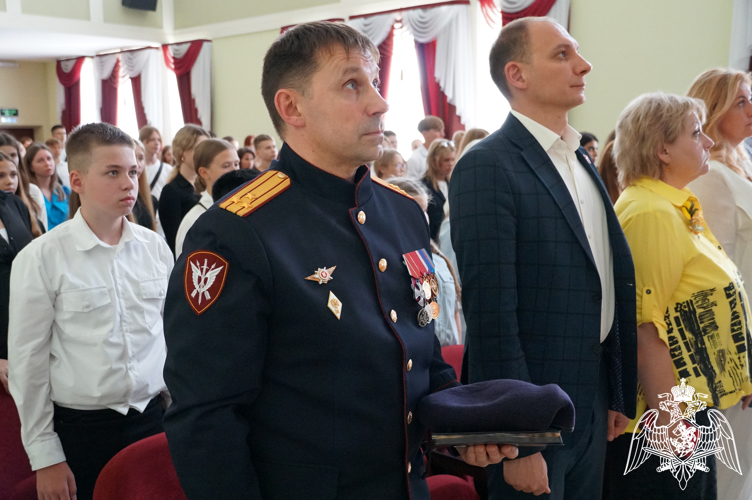 В Иванове сотрудники Росгвардии приняли участие в памятном мероприятии, посвященном Дню солидарности в борьбе с терроризмом