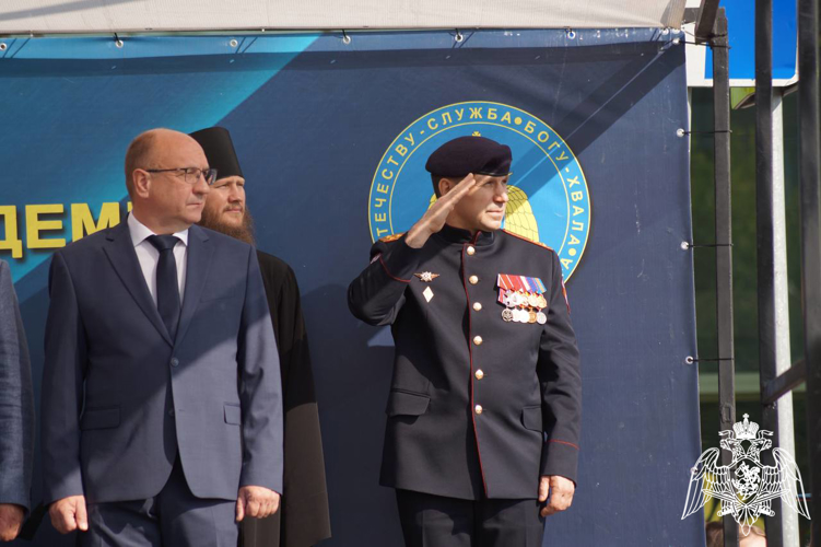 Начальник регионального Управления Росгвардии поздравил курсантов, кадетов и студентов с Днем знаний  