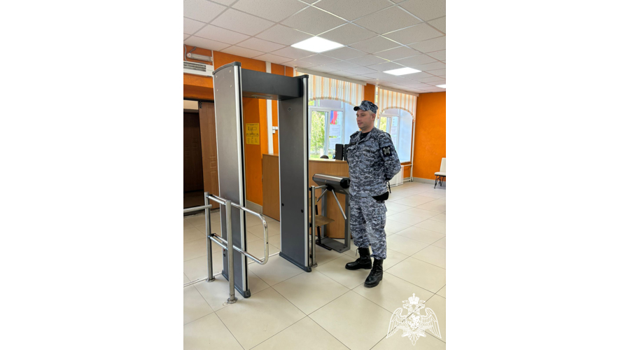 Росгвардейцы обеспечили порядок и безопасность в единый день голосования в Иванове