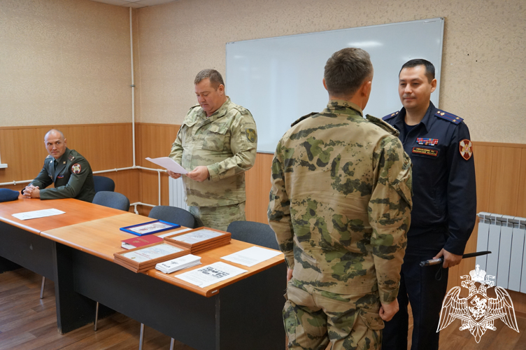 В Иванове сотрудники СОБР «Сумрак» Росгвардии отметили профессиональный праздник