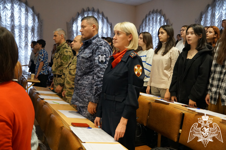 Росгвардейцы приняли участие в «Большом этнографическом диктанте» в Иванове