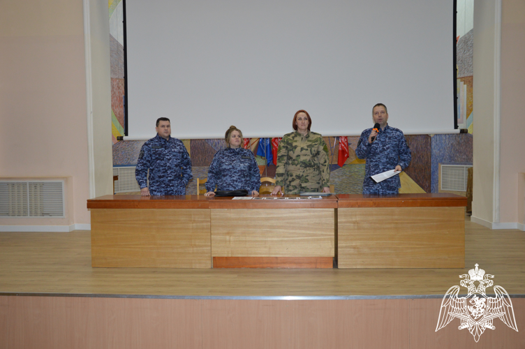 О перспективах службы в Росгвардии рассказали студентам-медикам в Иванове