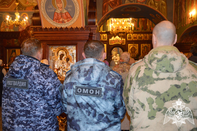 Росгвардейцы обеспечили безопасность в период новогодних и рождественских праздников на территории Ивановской области   