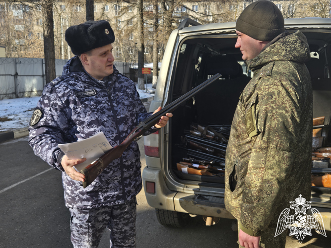 В Иванове Росгвардия передала очередную партию гражданского оружия для нужд бойцов СВО