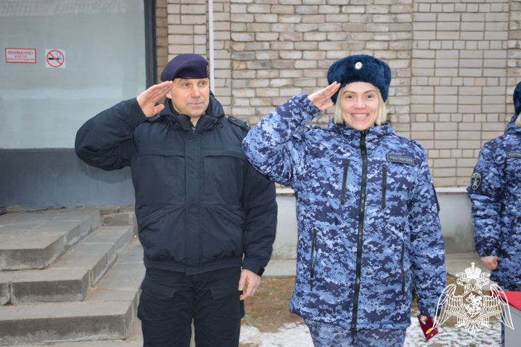 Поздравление начальника регионального Управления Росгвардии полковника полиции Владимира Марина с днем образования подразделений государственного контроля и лицензионно-разрешительной работы  