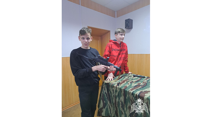 В Иванове сотрудники ОМОН «Спарта» Росгвардии открыли свои двери для детей